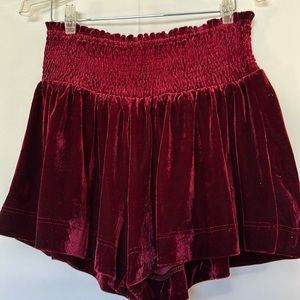 TCEC women’s burgundy, velvety skorts/shorts, size large, elastic waist